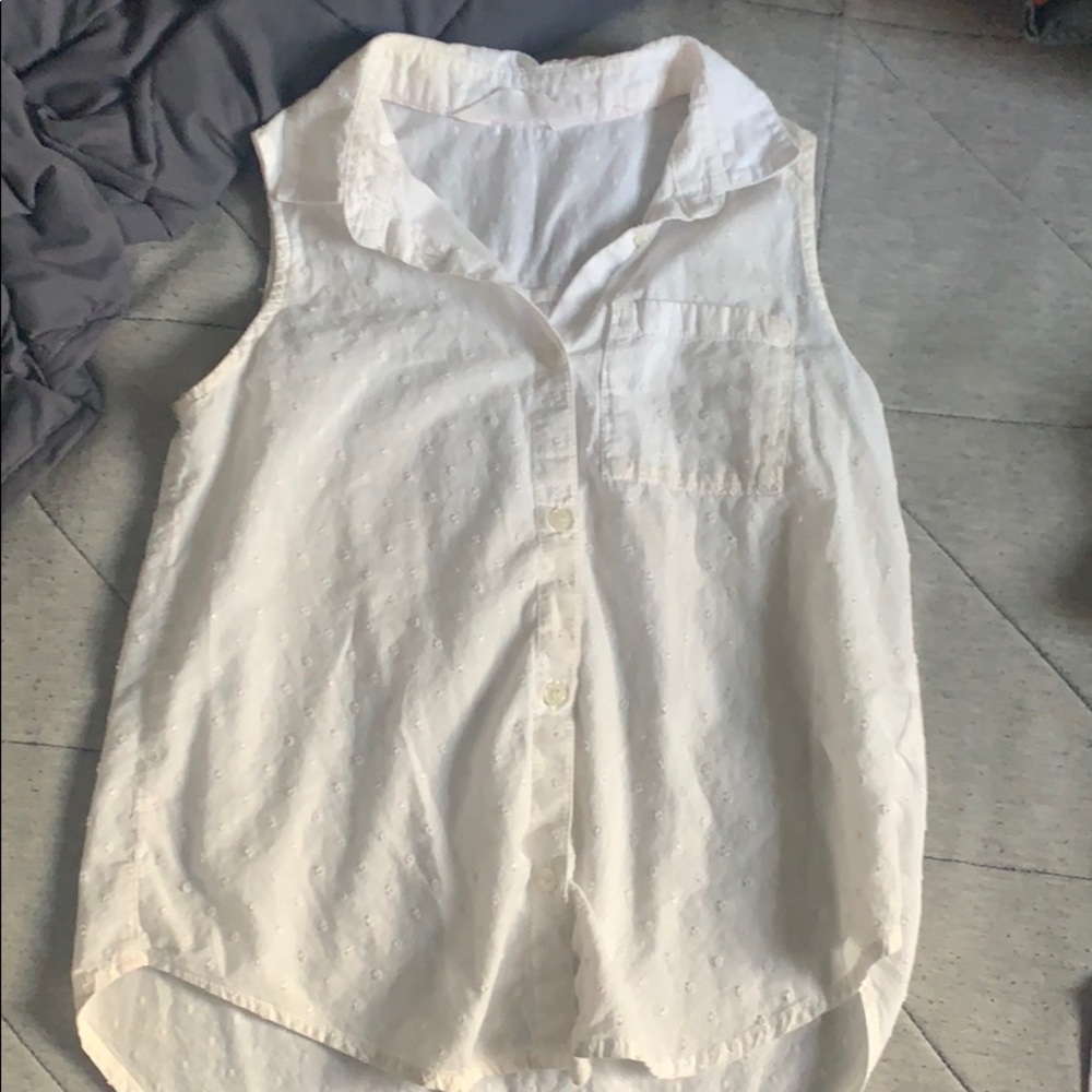 White tank top with collar
